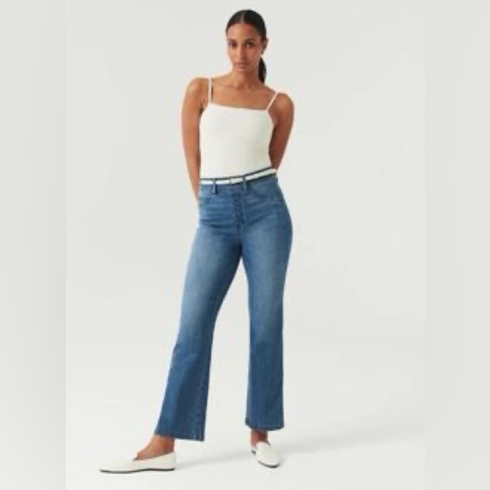 Spanx Women's High Rise Kick Flare Jeans Medium Tall Blue Stretch Pull-On Denim - Picture 1 of 9